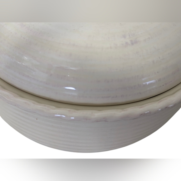 Roscher & Cie. 3-Quart Round White Ceramic Covered Casserole Dish - Picture 5 of 7